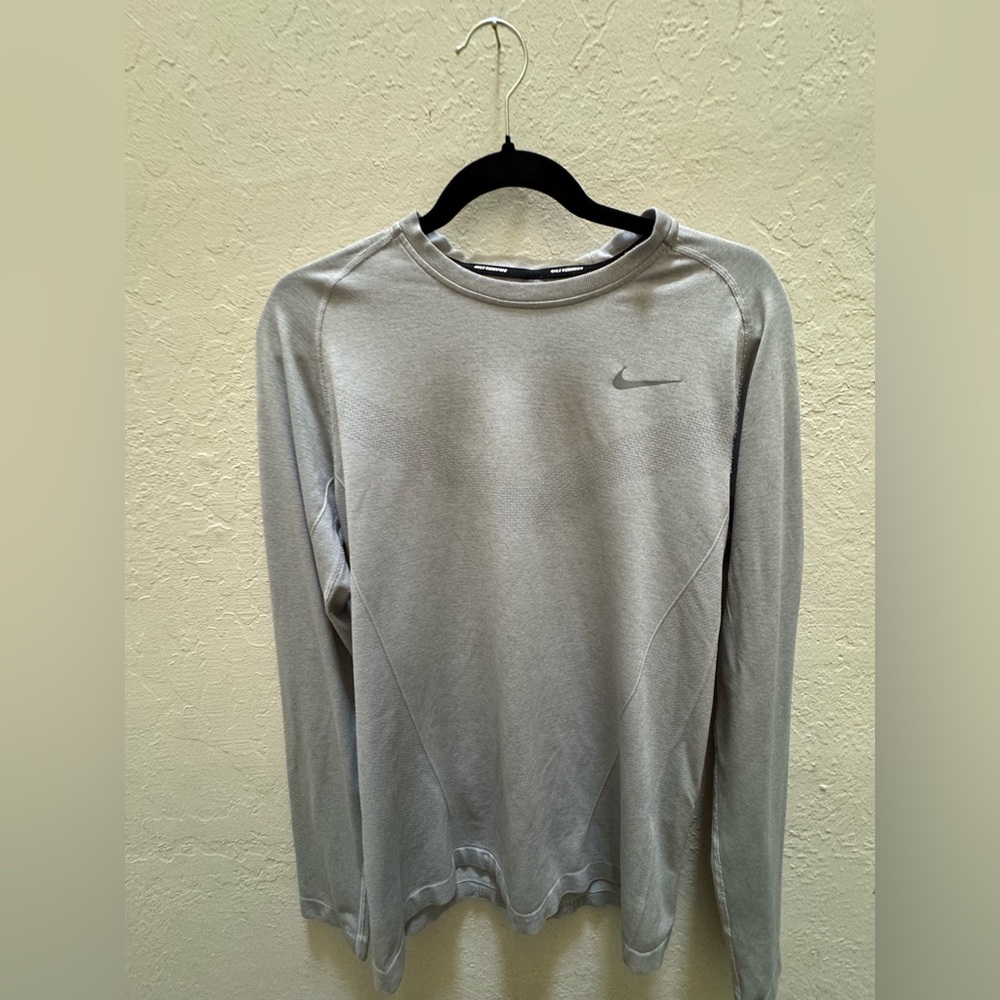 Nike Dri-FIT Running Shirt in Light Gray